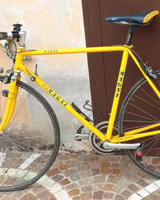 bici corsa vintage Magni