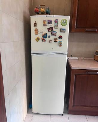 Frigorifero LG  con freezer
