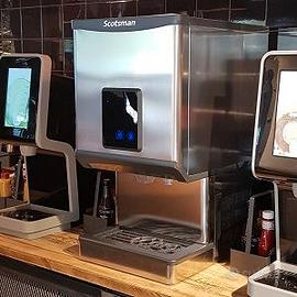 Fabbricatori ghiaccio varie capacità e dimensioni