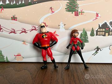 Due personaggi Disney The Incredibles