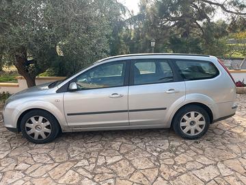 Ford Focus 1.6 90 cv consumi bassissimi