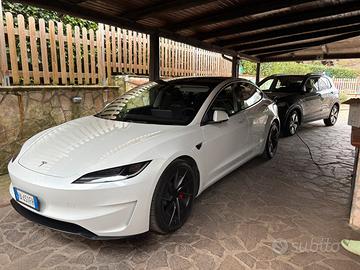 Tesla model 3 performance