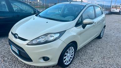 Ford Fiesta 1.2 Benzina/Metano – 2010