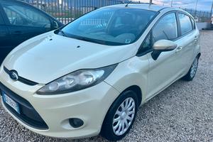 Ford Fiesta 1.2 Benzina/Metano – 2010