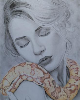 Disegno a matita e carboncino “Donna con serpente