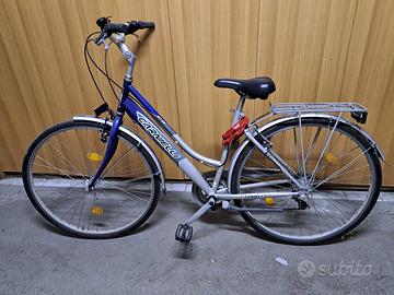 Bicicicletta Carnelli da donna