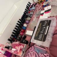 Set completo di unghie