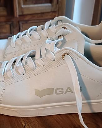 scarpe sneakers 