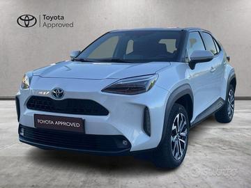 TOYOTA Yaris Cross 1.5 Hybrid 5p. E-CVT AWD-i Tr
