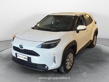 Toyota Yaris Cross 2021 1.5h Business fwd 116...