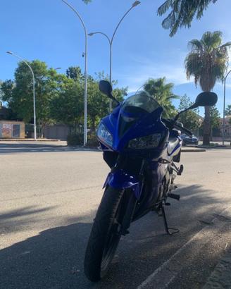 HONDA CBR 125R