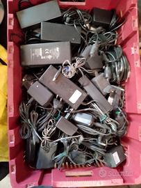Lotto 10 caricabatterie trasformatori per notebook