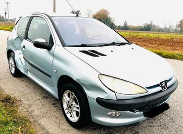206 Peugeot 1.4 neopatentato 2002 frizione nuova