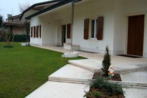 Villa di 473 m² con più di 5 locali e box auto a S