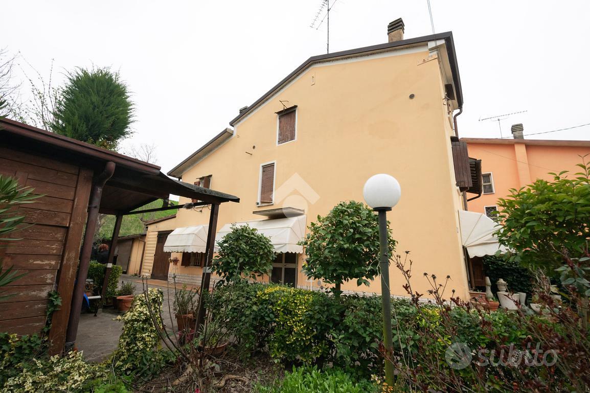 CASA SEMINDIPENDENTE A NOVI DI MODENA