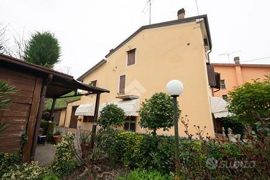 CASA SEMINDIPENDENTE A NOVI DI MODENA