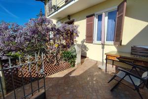 CASA SEMINDIPENDENTE A MONTEMARZINO