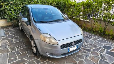 Grande Punto 1.4 usata a  metano