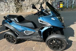 Moto Quoder Quattro