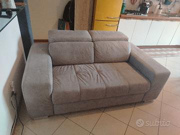 Divano Lisa 2 posti, usato in perfette condizioni