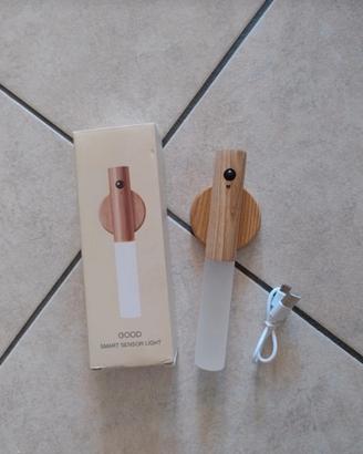 luce notturna con sensore 