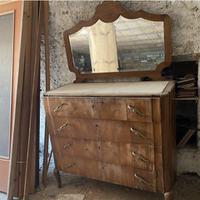 Cassettiera d’epoca in legno massello