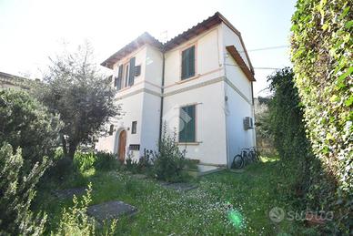 2 LOCALI A FIRENZE