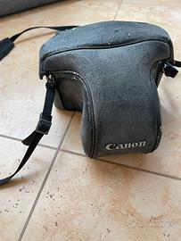 Fotocamera Canon AT1