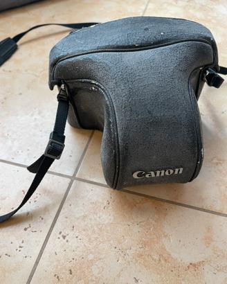 Fotocamera Canon AT1