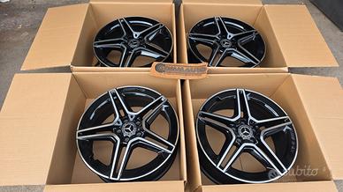 Cerchi in lega nuova mercedes gla AMG raggio 19 or