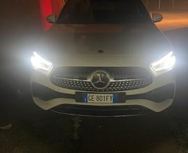 Mercedes GLA 200D 4 MATIC PREMIUM- TETTO APRIBILE
