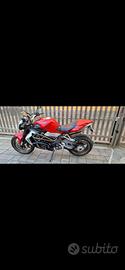 MV Agusta Brutale 990R