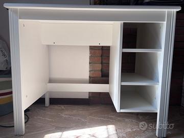 Scrivania IKEA