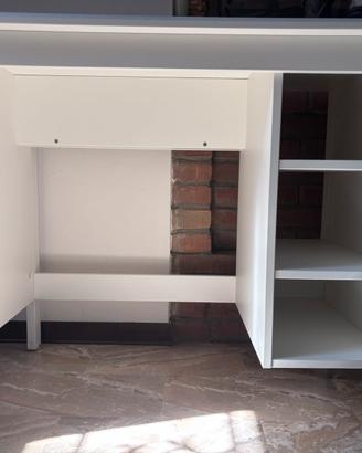Scrivania IKEA
