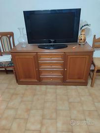 Mobile in legno massello