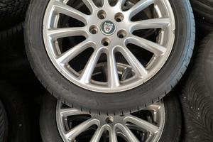 4 cerchi ORIGINALI JAGUAR 17"+ Gomme Dunlop 225/4