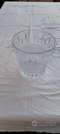Vaso in vetro trasparente