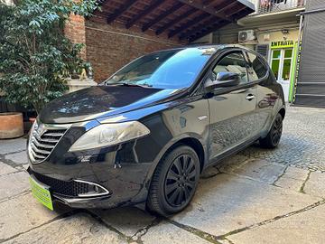 Lancia Ypsilon 1.2 *tetto da ripristinare -Bluetoo