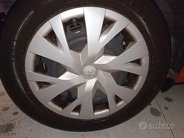 Toyota Yaris Cerchi Ferro con sensori TPMS
