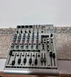 Mixer Behringer Eurorack UB1204FX PRO