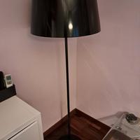 lampada  da terra IKea nera
