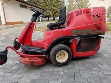 Trattorino tagliaerba 