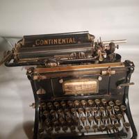 MACCHINA DA SCRIVERE CONTINENTAL Del 1940