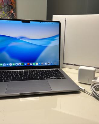 MacBook Air M2 (2023) 8GB / 256GB perfetto