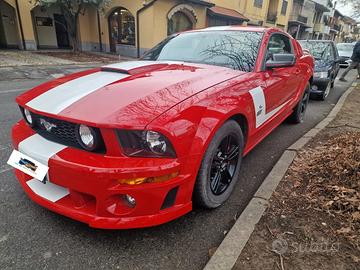 Ford Mustang MK5 GT V8