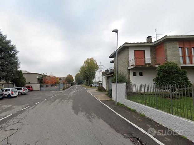 Villetta bifamiliare a Brugherio-820 euro-BOX