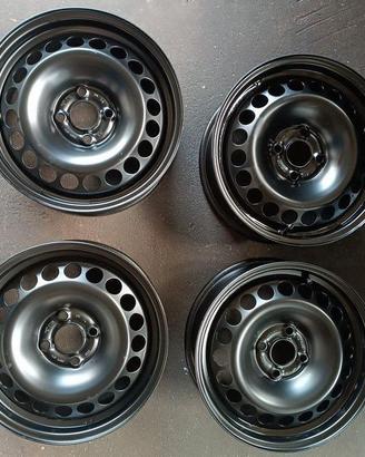 Cerchi Ferro Opel Corsa D 6 X 15 ET 39 4 Fori 4 PZ