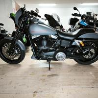 Harley-davidson Dyna Street Bob CLUB STYLE