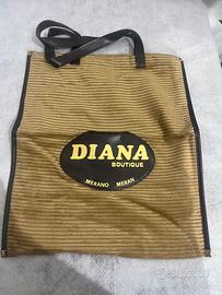 Due borse da shopping degli anni 60/70