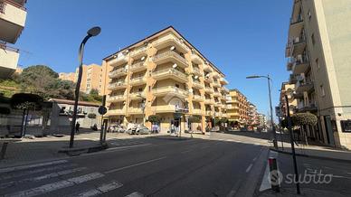 3 LOCALI A CORIGLIANO-ROSSANO